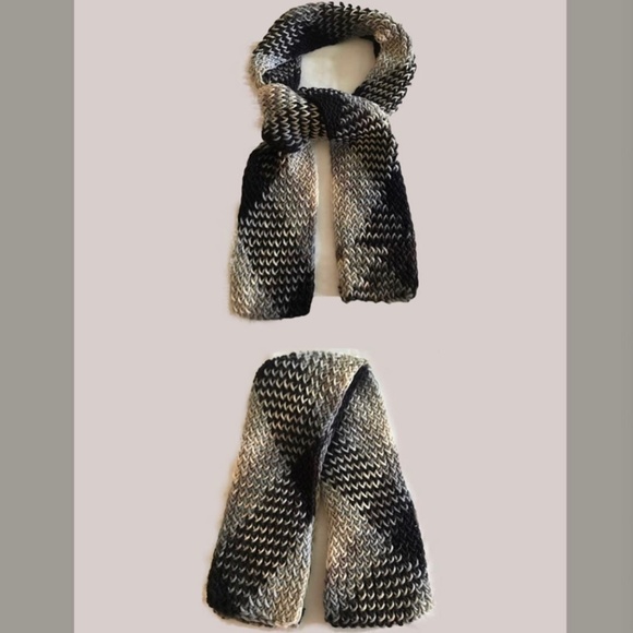 Hand Made Scarf for Women - Picture 1 of 3